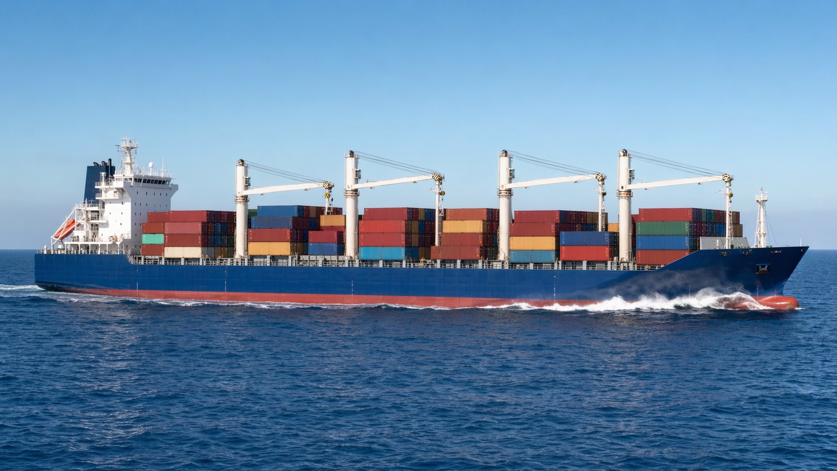 1,900 TEU geared container feeder