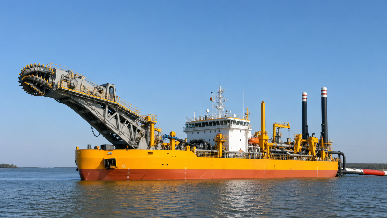 Self-propelled cutter suction dredger