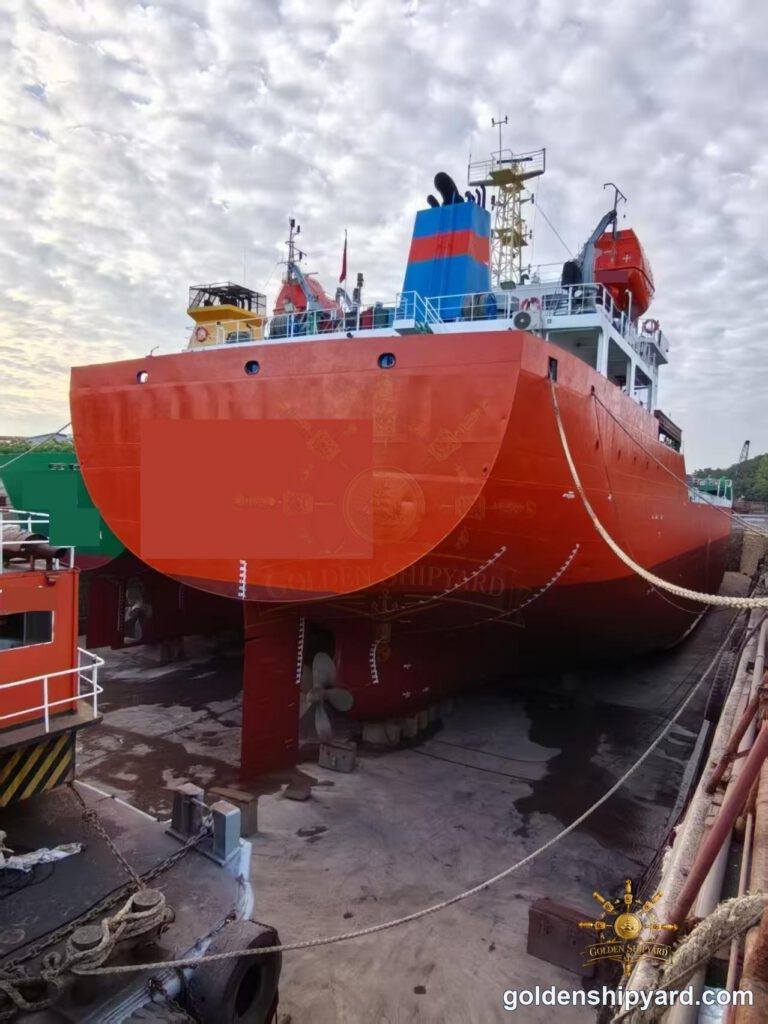 6,200 DWT Oil / Product Tanker (2012) — In Stock — photo 2
