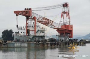 200 t Floating Crane (2015) — In Stock — 1
