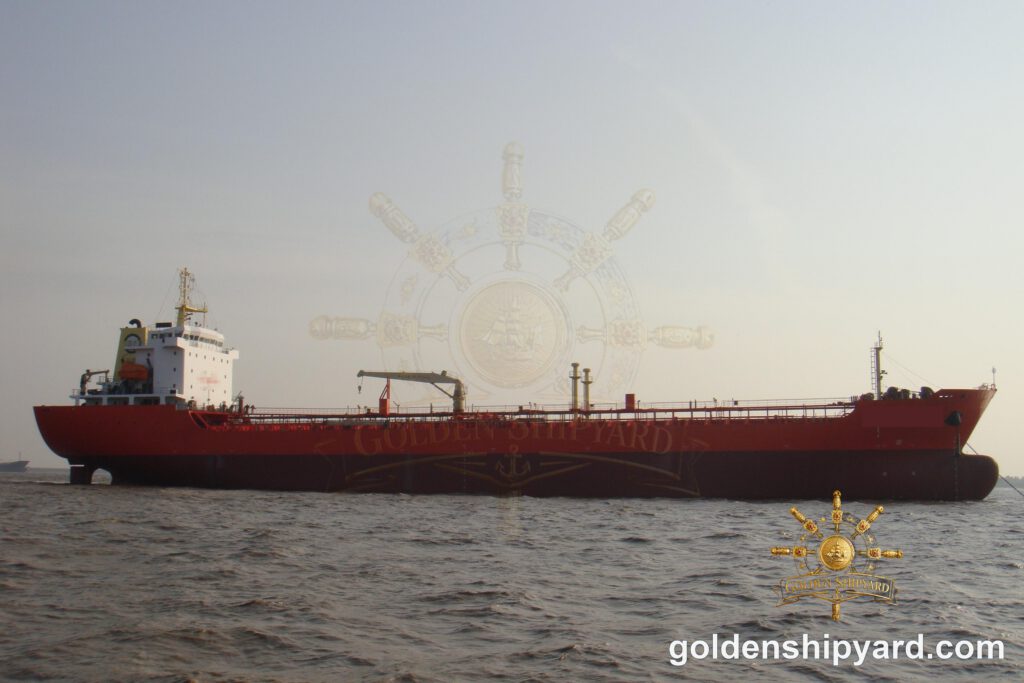 18,000 DWT Oil / Product Tanker (2011) — In Stock